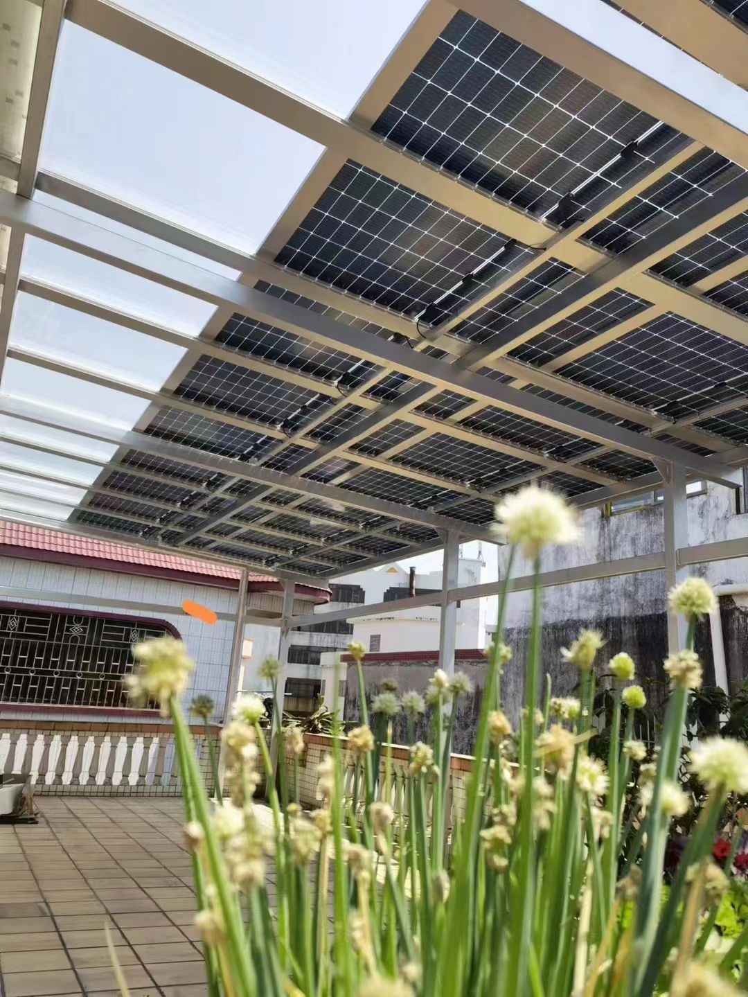 博罗别墅家用屋顶太阳能发电系统安装